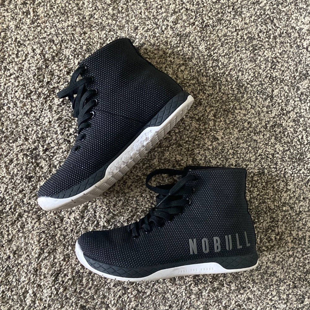 Nobull High-Top Black White Gum Trainer Mens Sz 6 Woman’s Sz 7.5 Unisex
